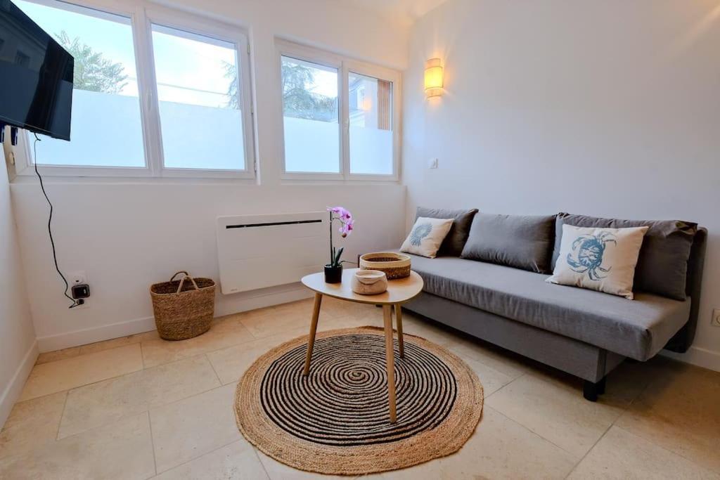 La Confidence Apartment Perigueux Exterior photo